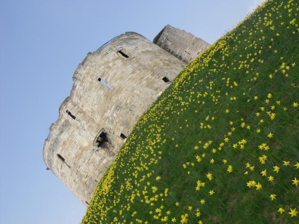 Готель The York Priory Екстер'єр фото